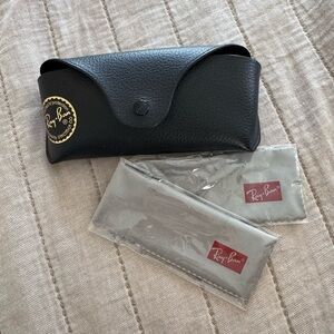Ray-Ban Black Glasses Case with Gray Cloths